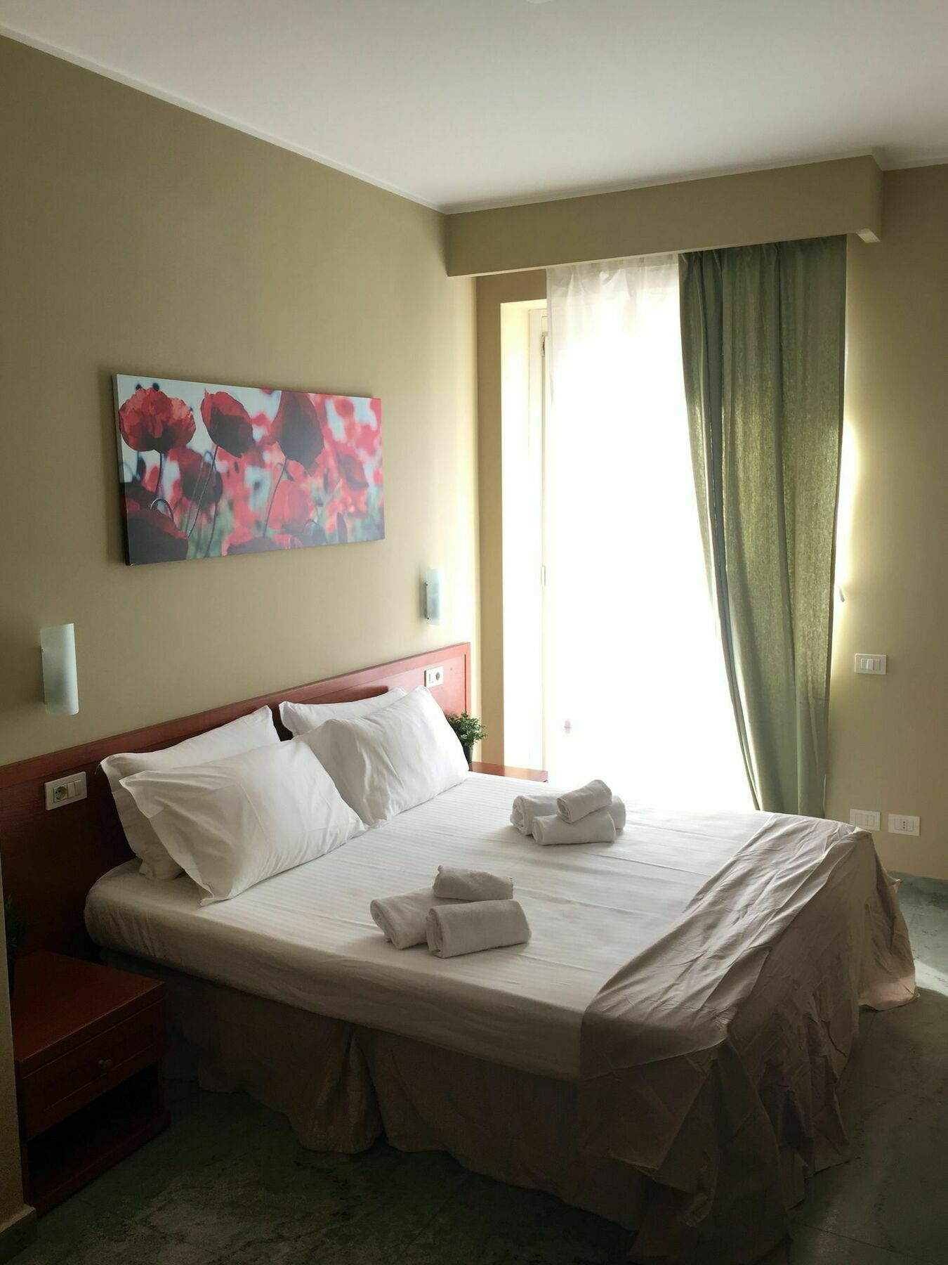 Smart Trastevere Рим Экстерьер фото